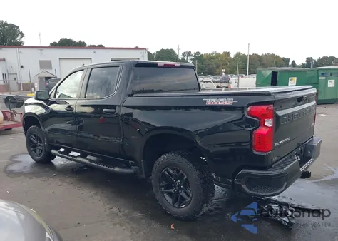 2024 Chevrolet Silverado 1500 4Wd Short Bed Custom Trail Boss z USA, uszkodzony, nr VIN 3GCPDCEK9RG417754